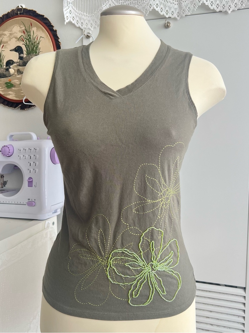 Vintage Y2K Jessica green floral beaded embroidered tank top